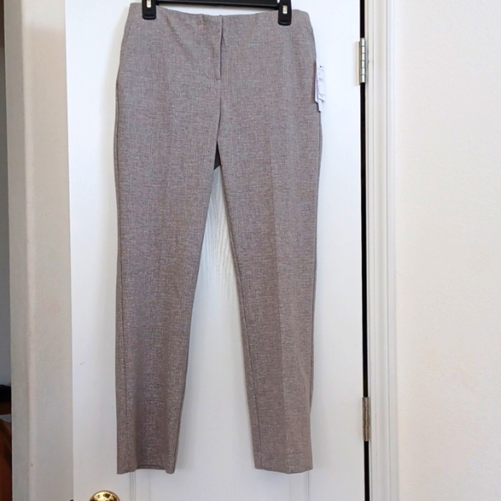 Amanda & Chelsea Lily Modern Fit Ankle Pant!